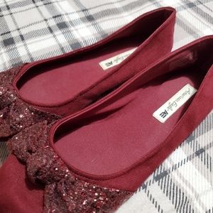 Maroon flats size 8 American eagle flats